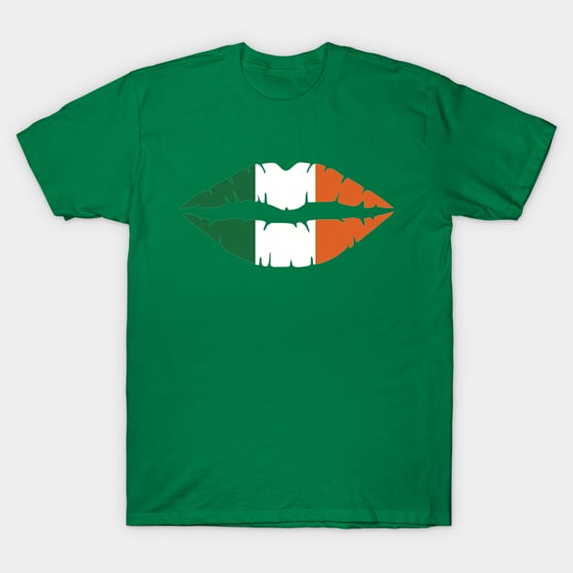 Irish kiss T-Shirt by Designzz